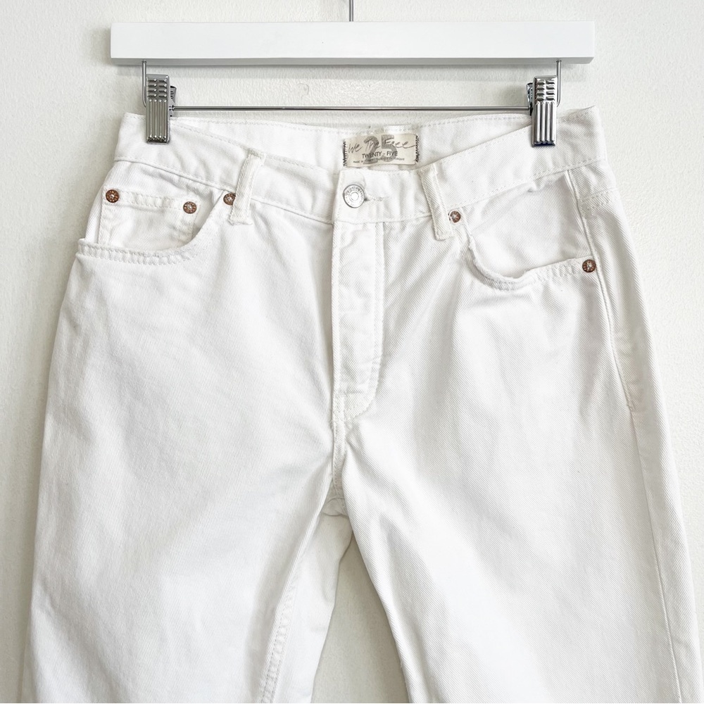 Free People 💛White Straight Leg Jeans - Picture 5 of 12